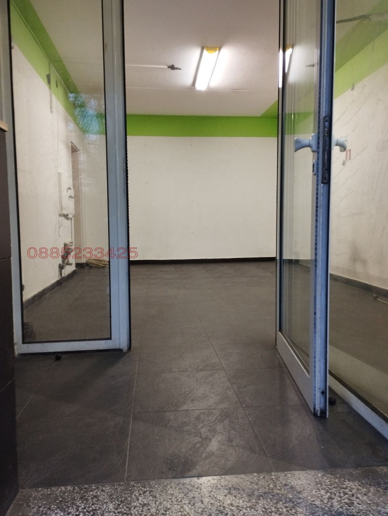 Дава под наем  Магазин град София , Света Троица , 30 кв.м | 80835421 - изображение [6]