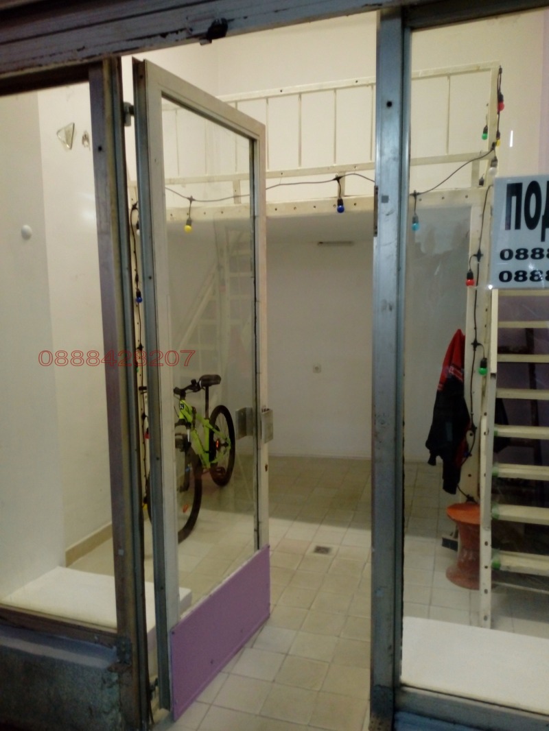 Vuokrattavana  Myymälä Sofia , Tsentar , 20 neliömetriä | 28445818 - kuva [10]