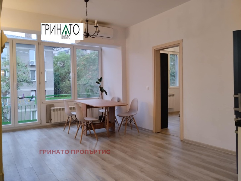 A louer  2 chambres Sofia , Oborichte , 78 m² | 28603747