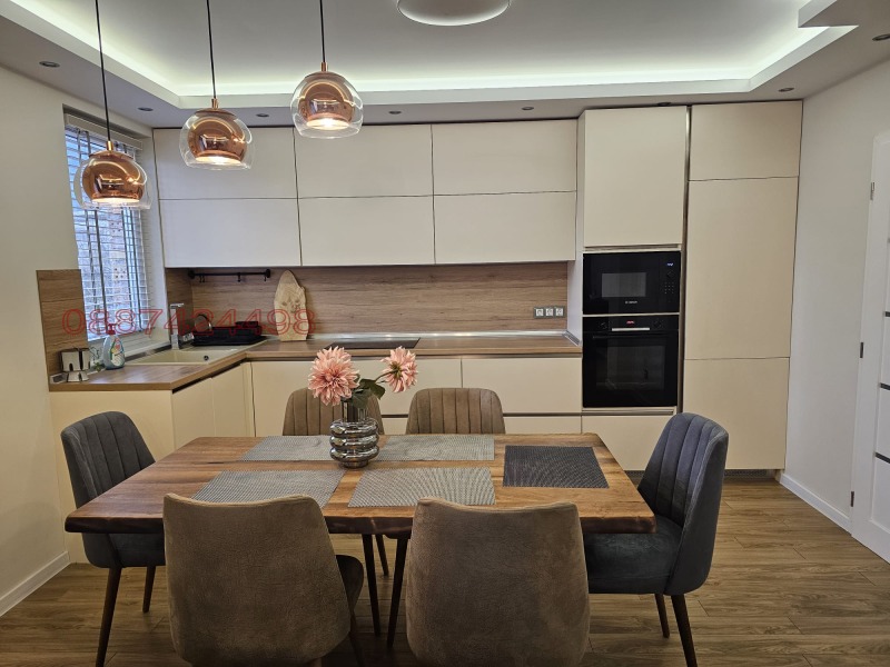 Дава под Наем 2-СТАЕН в град Сливен, Център - 56 кв.м / 500 € » 977.92 лв.