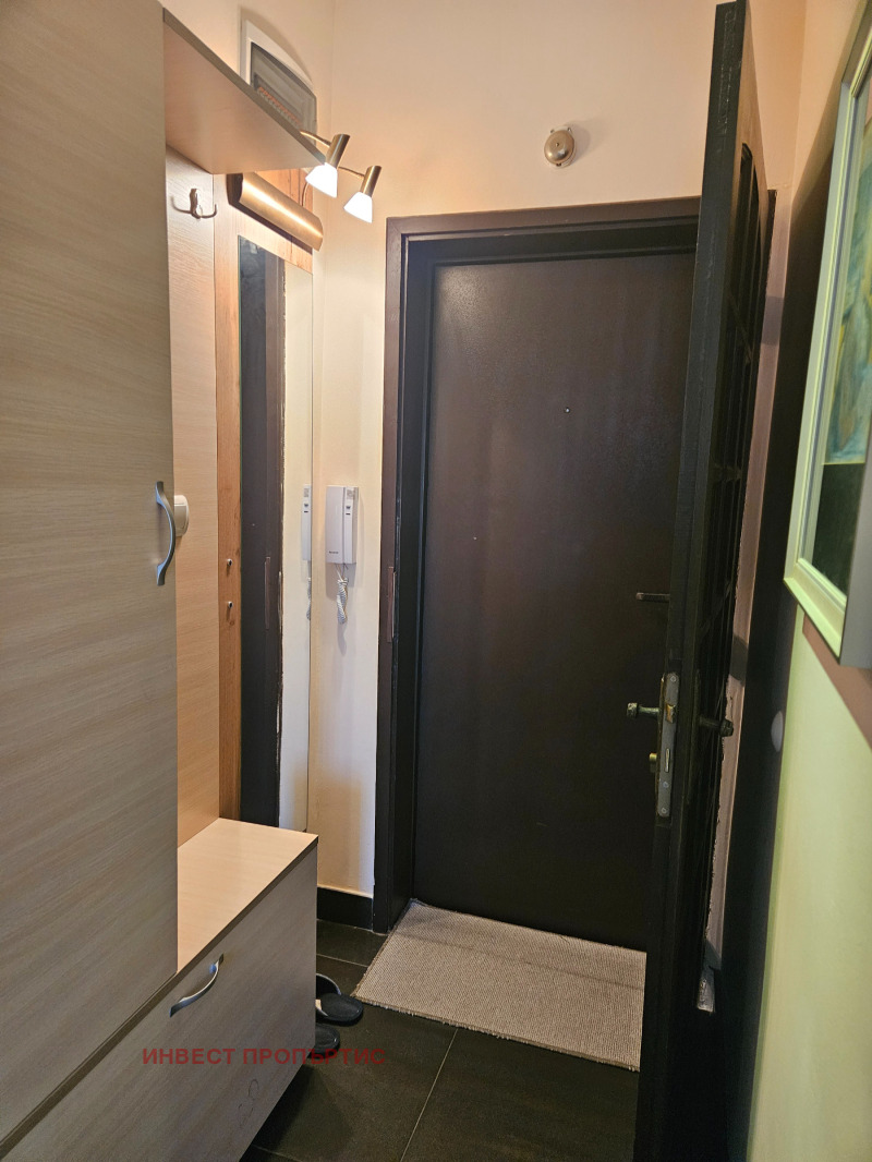 För uthyrning  1 sovrum Sofia , Centar , 80 kvm | 26033131 - bild [13]