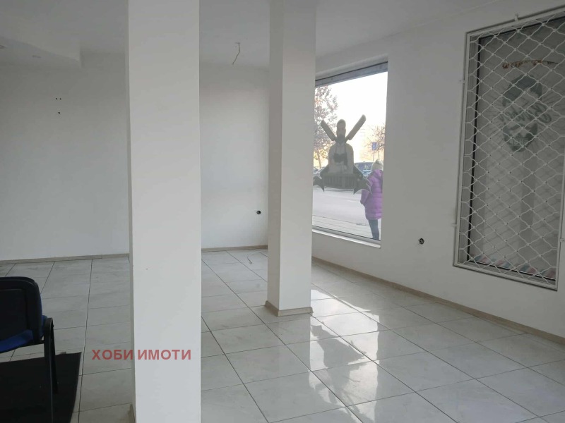 Дава под наем МАГАЗИН, гр. Пловдив, Мараша, снимка 2 - Магазини - 52883255