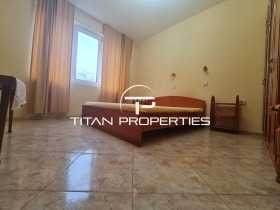 1 quarto Vazrajdane, Burgas 6