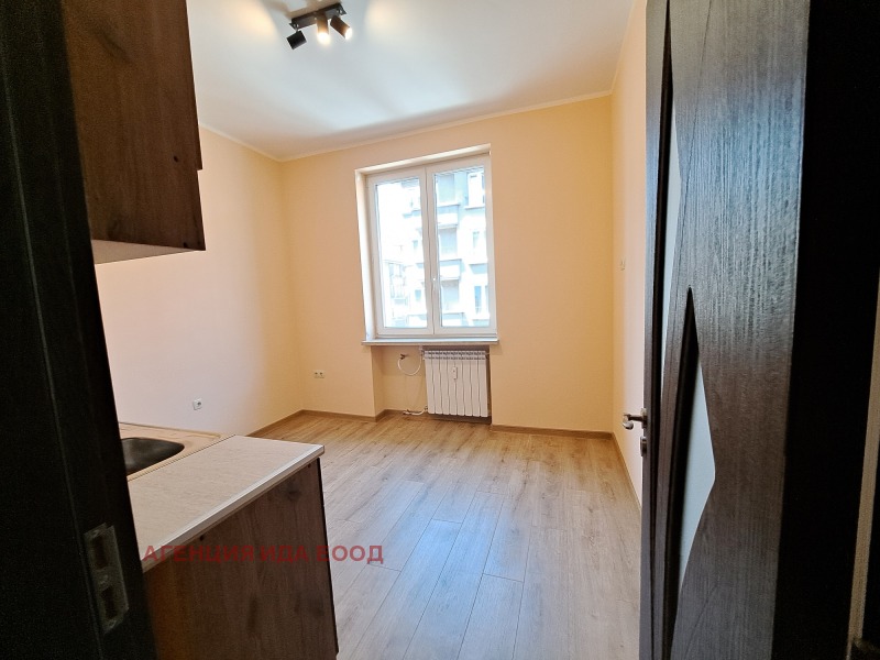 Vuokrattavana  Toimisto Sofia , Tsentar , 70 neliömetriä | 27497092 - kuva [5]