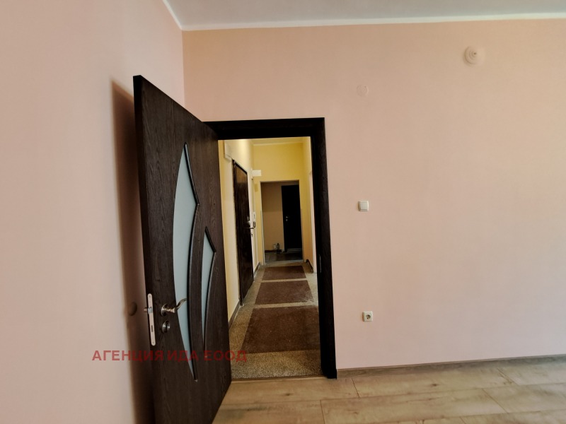 Vuokrattavana  Toimisto Sofia , Tsentar , 70 neliömetriä | 27497092 - kuva [11]