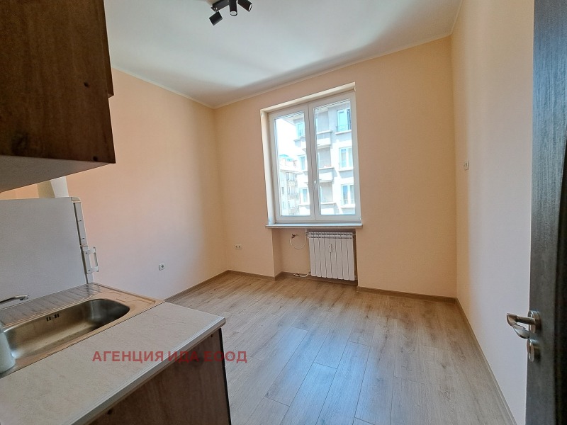 Vuokrattavana  Toimisto Sofia , Tsentar , 70 neliömetriä | 27497092 - kuva [4]