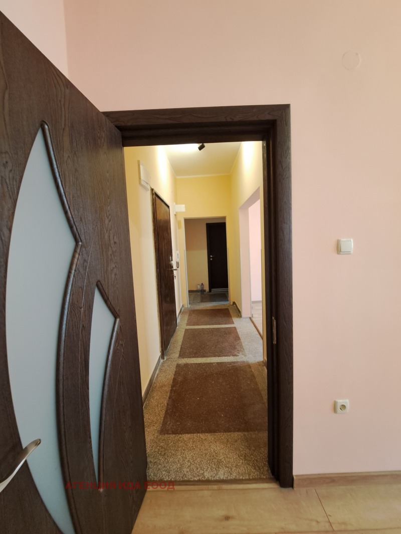 Vuokrattavana  Toimisto Sofia , Tsentar , 70 neliömetriä | 27497092 - kuva [3]