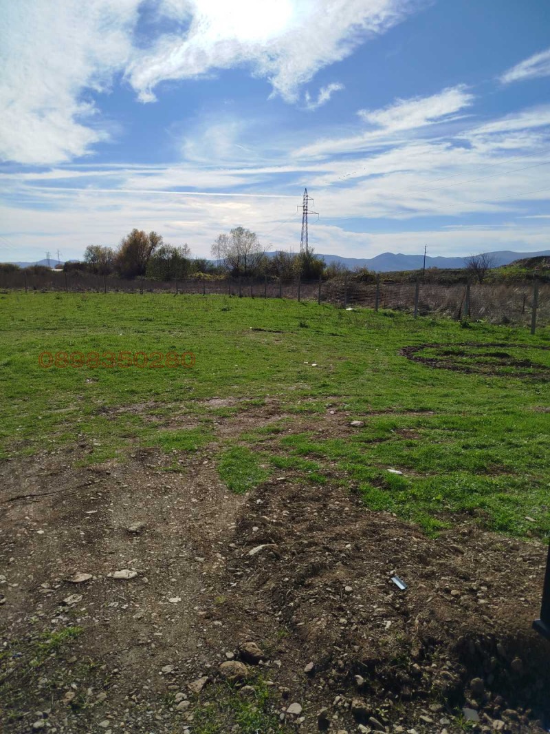 Дава под наем МЯСТО, гр. Карлово, област Пловдив, снимка 6 - Парцели - 52782168