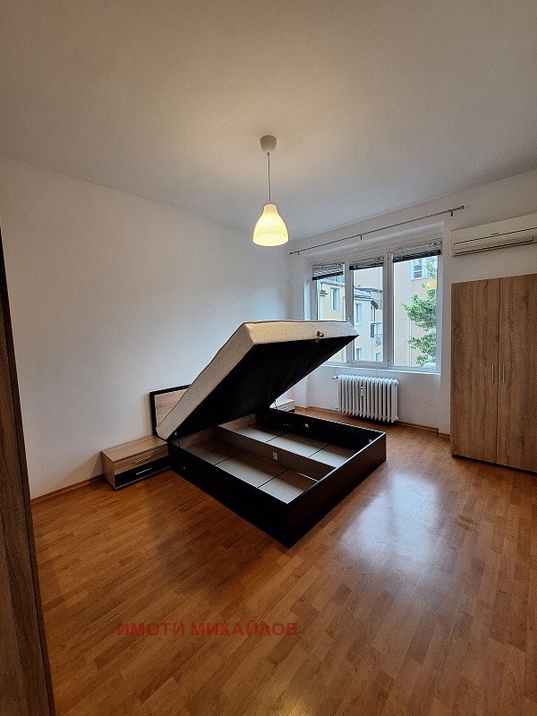 Дава под наем 2-СТАЕН, гр. София, Център, снимка 9 - Апартаменти - 52680634