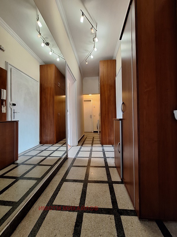 Дава под наем 2-СТАЕН, гр. София, Център