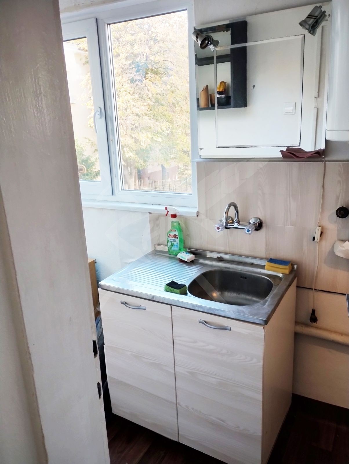 Дава под наем 3-СТАЕН, гр. Бургас, Център, снимка 2 - Апартаменти - 54183130