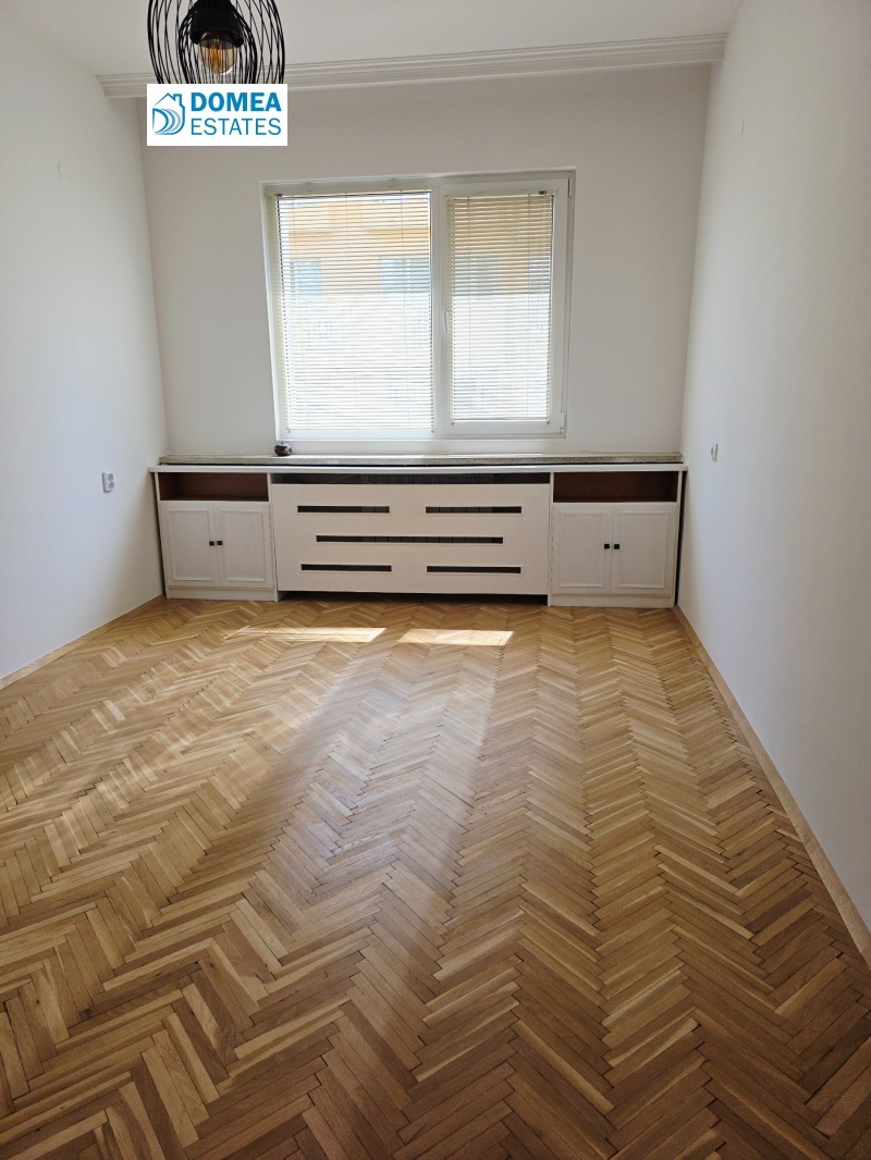 De inchiriat  3+ dormitor Sofia , Iztoc , 135 mp | 24637410 - imagine [6]