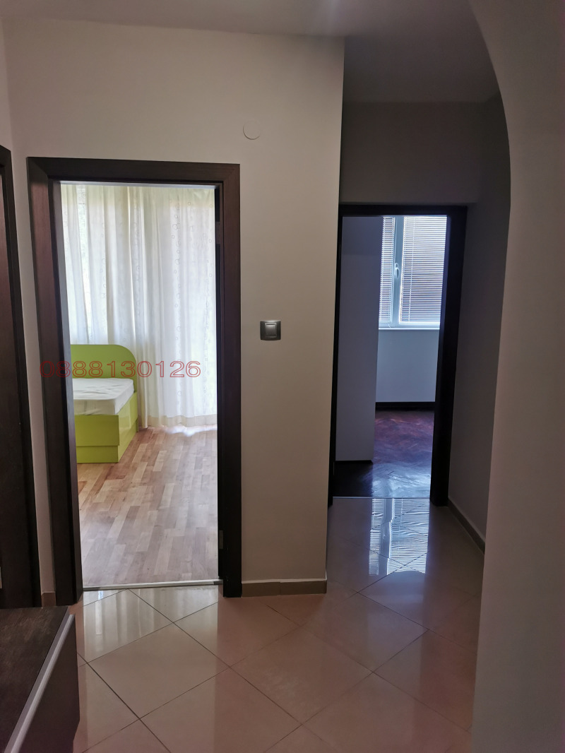 Дава под наем 3-СТАЕН, гр. Пловдив, Коматевски възел, снимка 7 - Апартаменти - 53164573