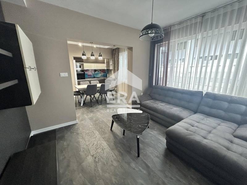 Дава под наем 3-СТАЕН, гр. Варна, Център