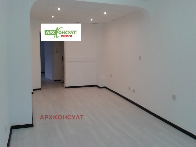 Kiralık  Mağaza Sofia , Zona B-5 , 50 metrekare | 28920076 - görüntü [5]