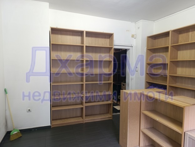 Дава под наем МАГАЗИН, гр. София, Център