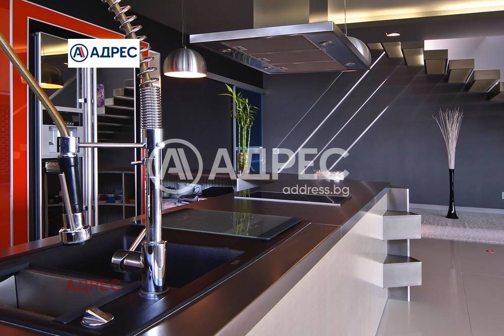 Дава под наем КЪЩА, гр. Варна, Бриз, снимка 3 - Къщи - 54021493