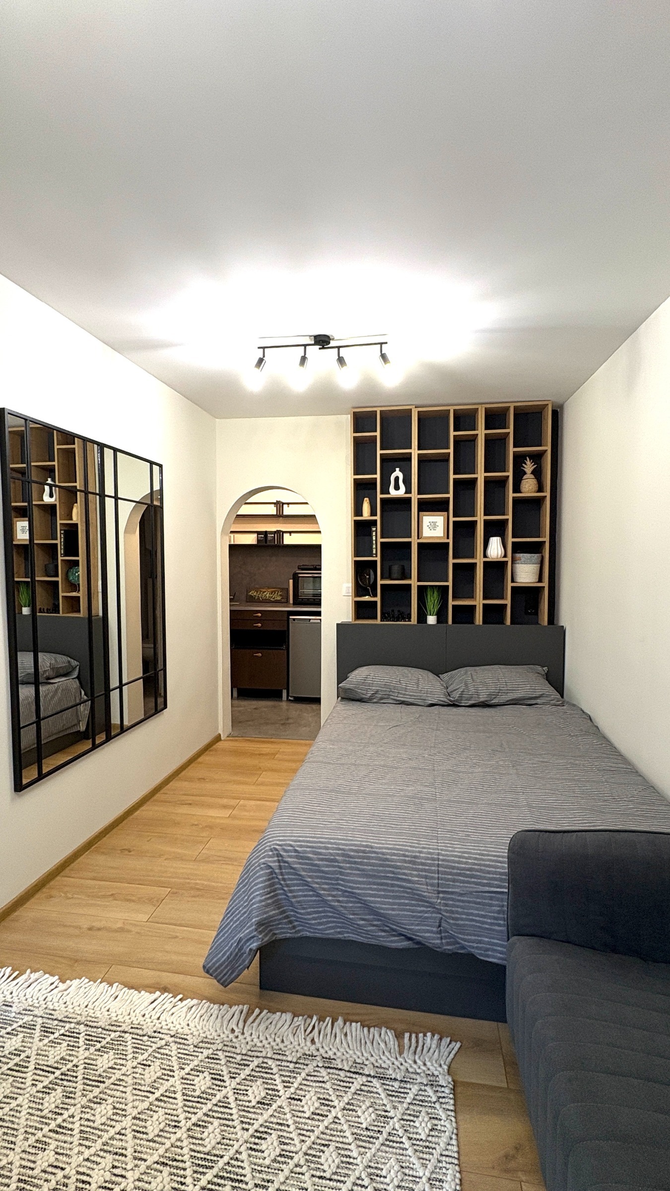 Дава под наем 1-СТАЕН, гр. София, Център