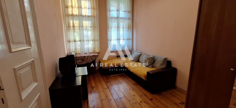 Издаје се  Студио Плевен , Идеален центар , 50 м2 | 18046678 - слика [6]