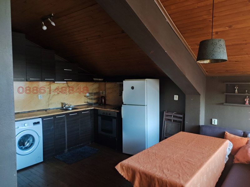 Дава под наем 3-СТАЕН, гр. Варна, Централна поща