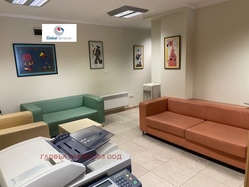 Προς ενοικίαση  Γραφείο Σοφηια , ΤΣενταρ , 130 τ.μ | 10819408