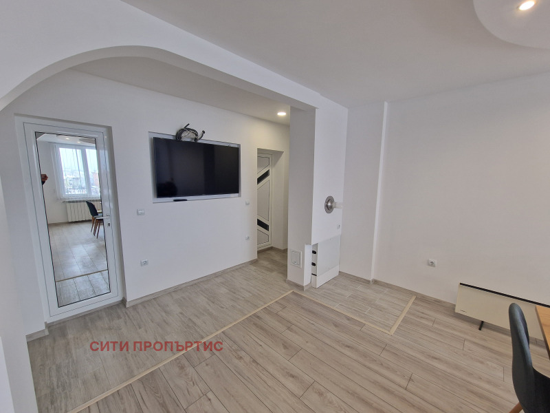 Дава под наем 3-СТАЕН, гр. Благоевград, Еленово 1, снимка 2 - Апартаменти - 53189105