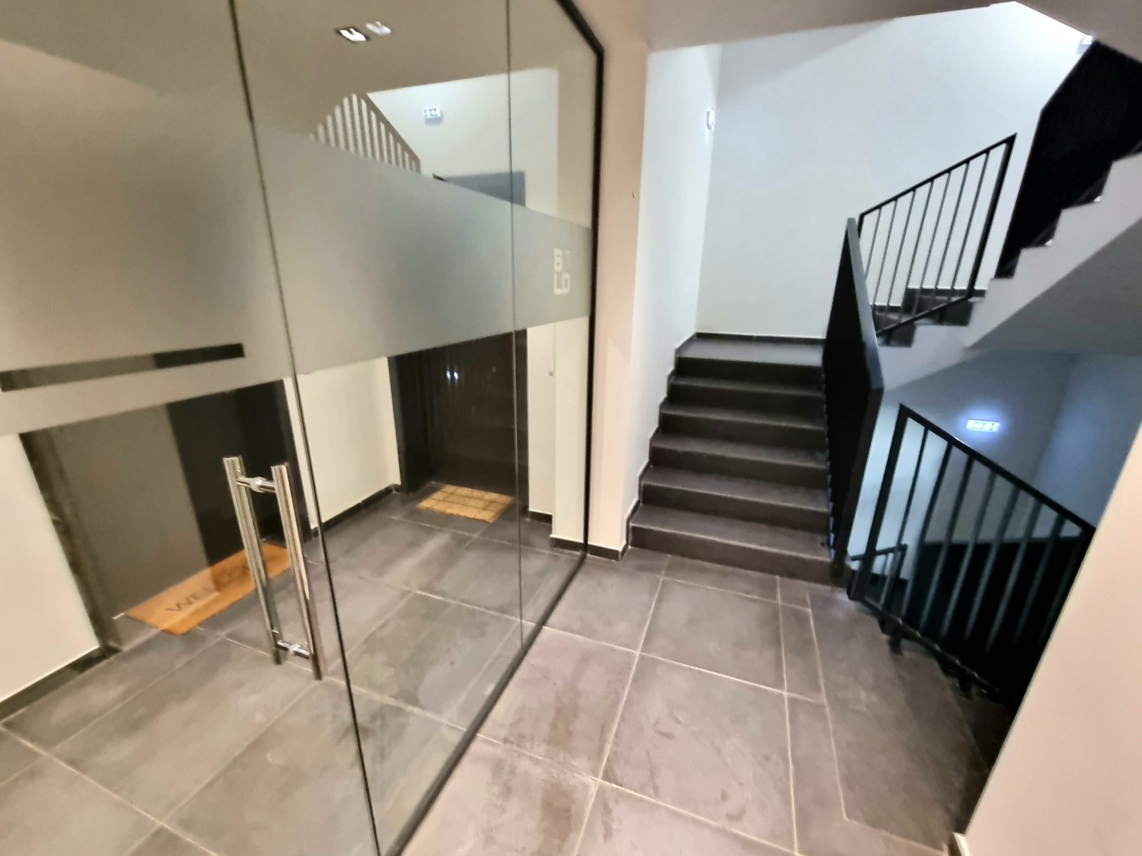 ���� ��� ���� 2-����� | Imot.bg � ����������� 13