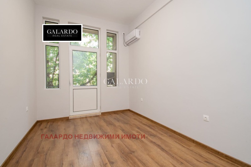For Rent  Office Sofia , Tsentar , 130 sq.m | 98536392