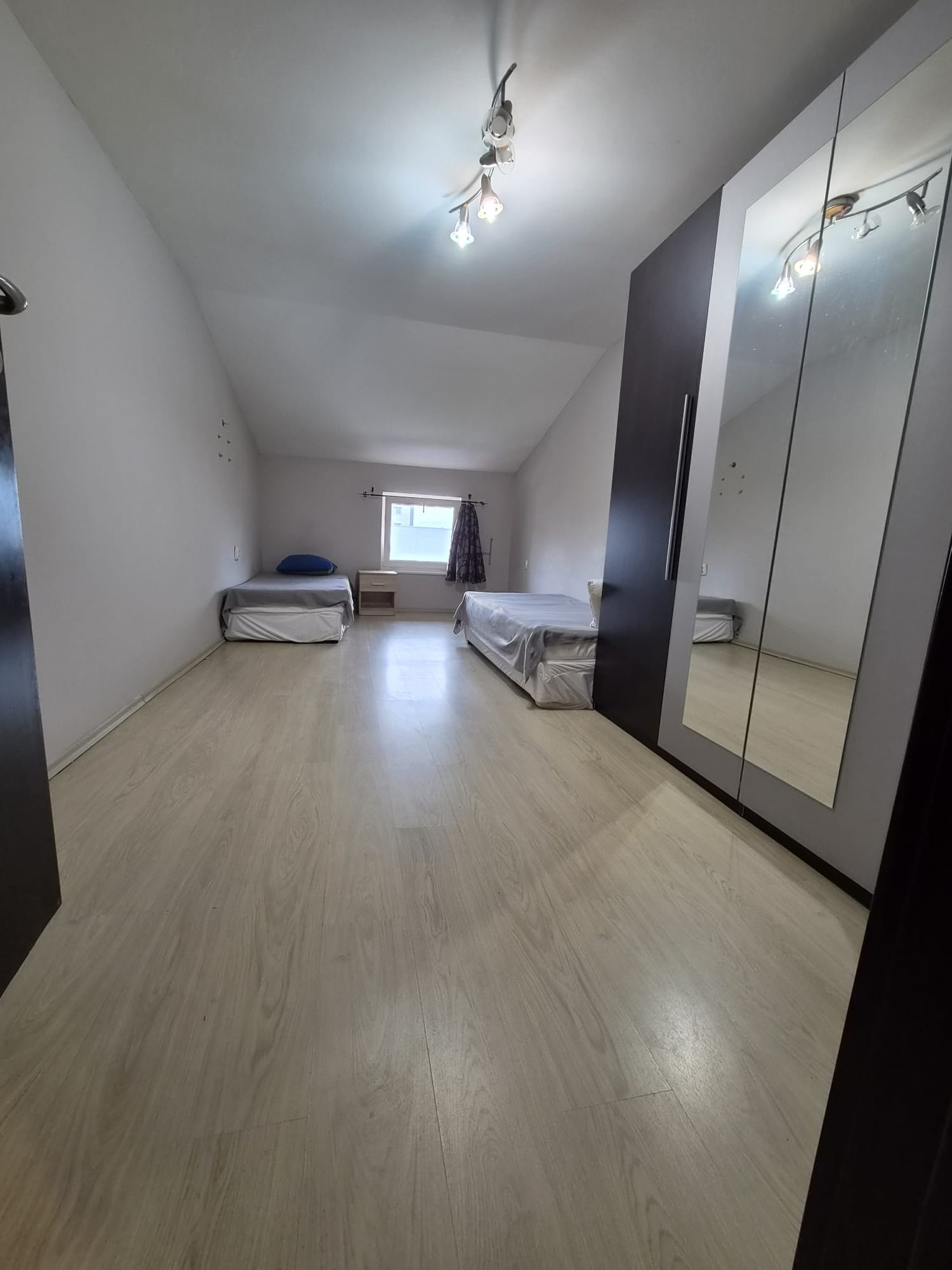 ���� ��� ���� 3-����� | Imot.bg � ����������� 4