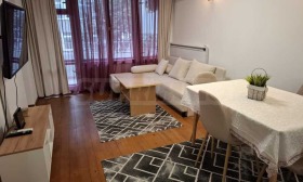 1 chambre Tchataldja, Varna
