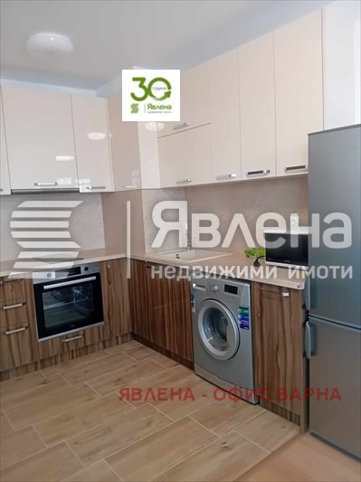 Дава под наем 3-СТАЕН, гр. Варна, Левски 1