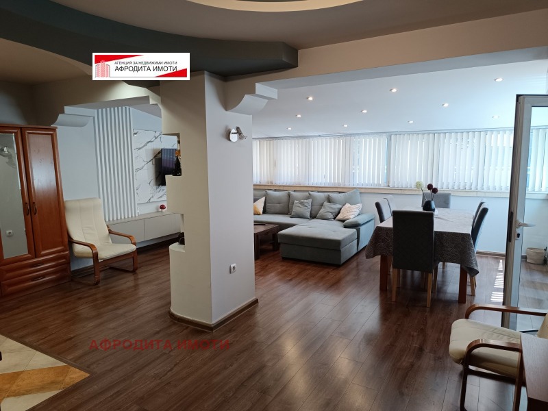 Zu vermieten  1 Schlafzimmer Stara Zagora , Zentar , 68 qm | 53875843 - Bild [2]