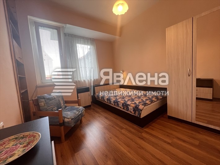 Дава под наем 2-СТАЕН, гр. София, Център, снимка 5 - Апартаменти - 54920639