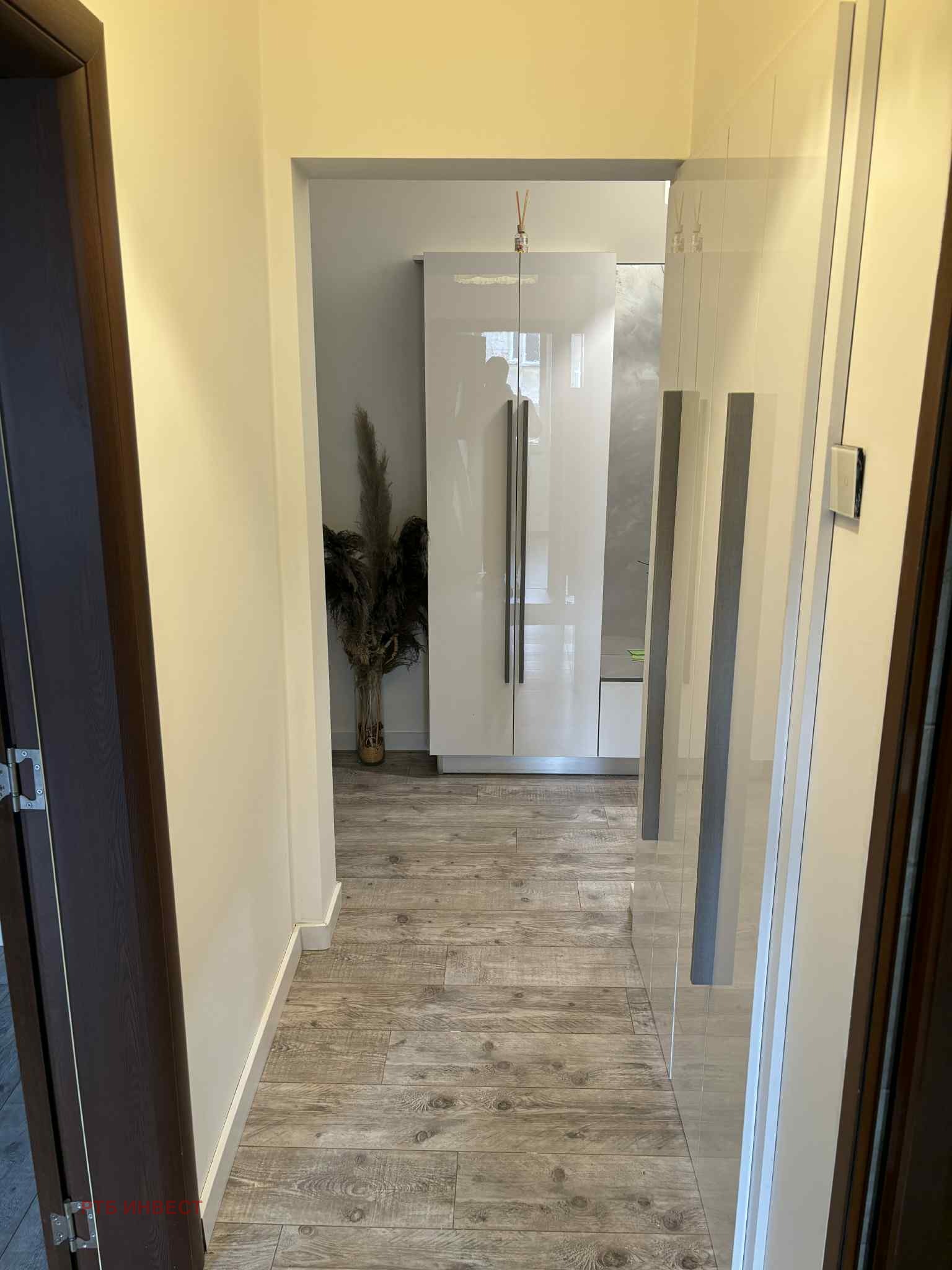 Дава под наем 2-СТАЕН, гр. София, Център, снимка 4 - Апартаменти - 53358582