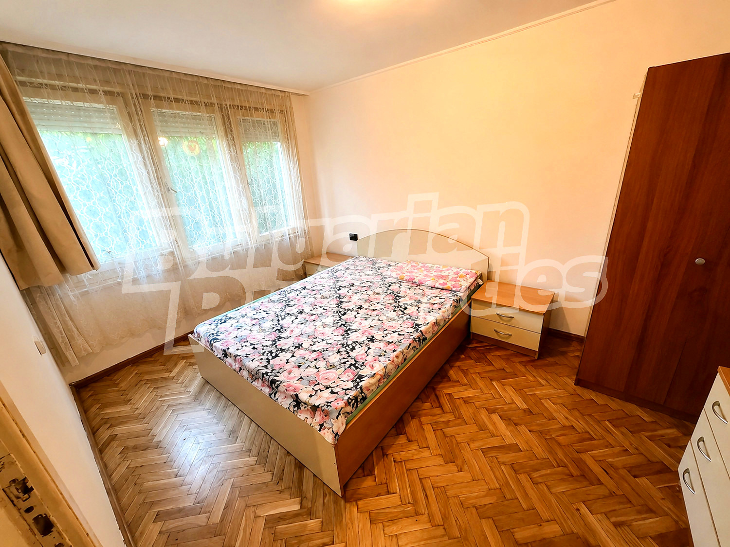 Дава под наем КЪЩА, гр. Варна, Свети Никола, снимка 9 - Къщи - 54735491