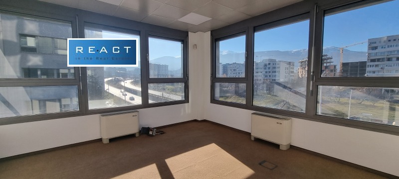 Дава под Наем ОФИС в град София, Младост 4 - 170 кв.м / 2 000 € » 3 911.66 лв., РЕАКТ