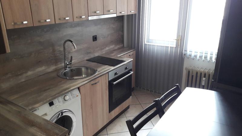 A louer  2 chambres Sofia , Tsentar , 90 m² | 55133962