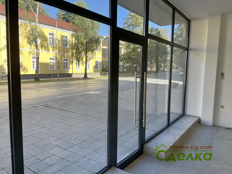 A louer  Boutique Gabrovo , Tsentar , 216 m² | 67668120 - image [2]