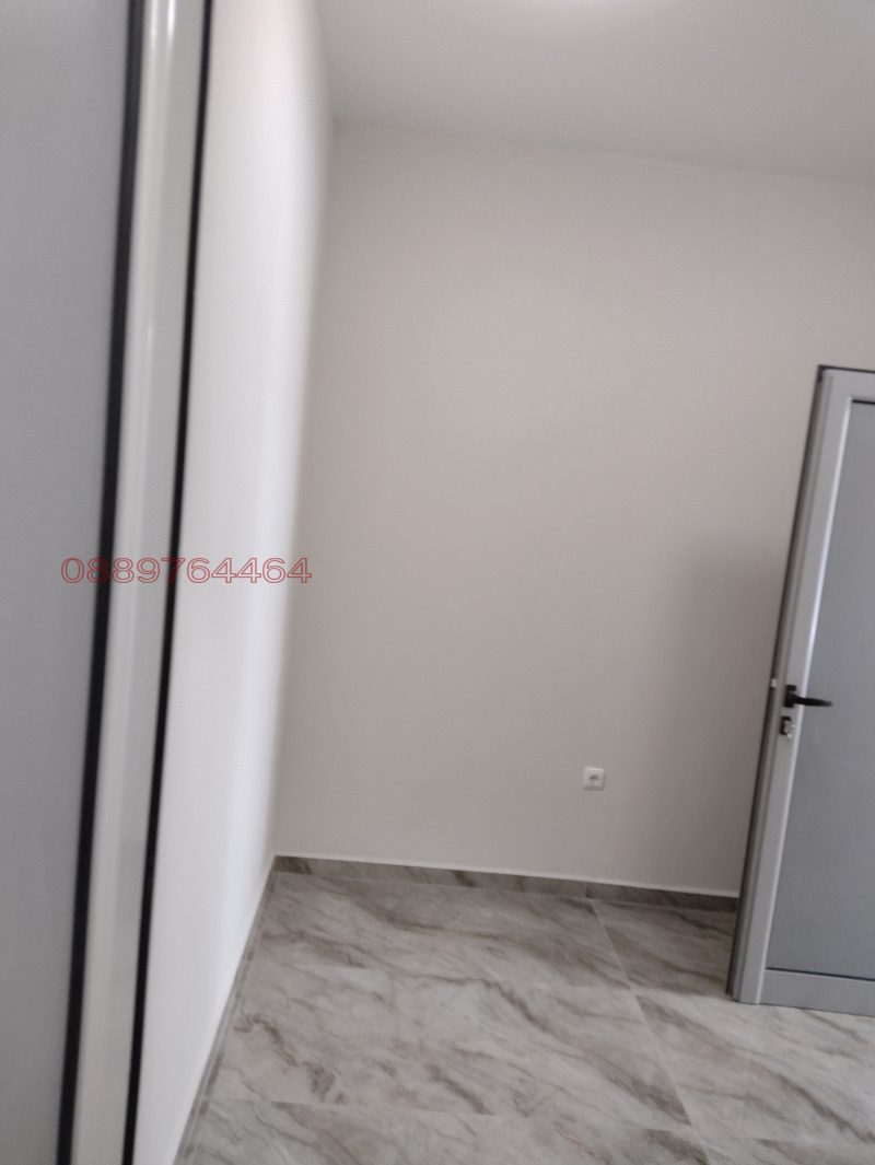 Дава под наем МАГАЗИН, гр. Нова Загора, област Сливен, снимка 6 - Магазини - 52779148