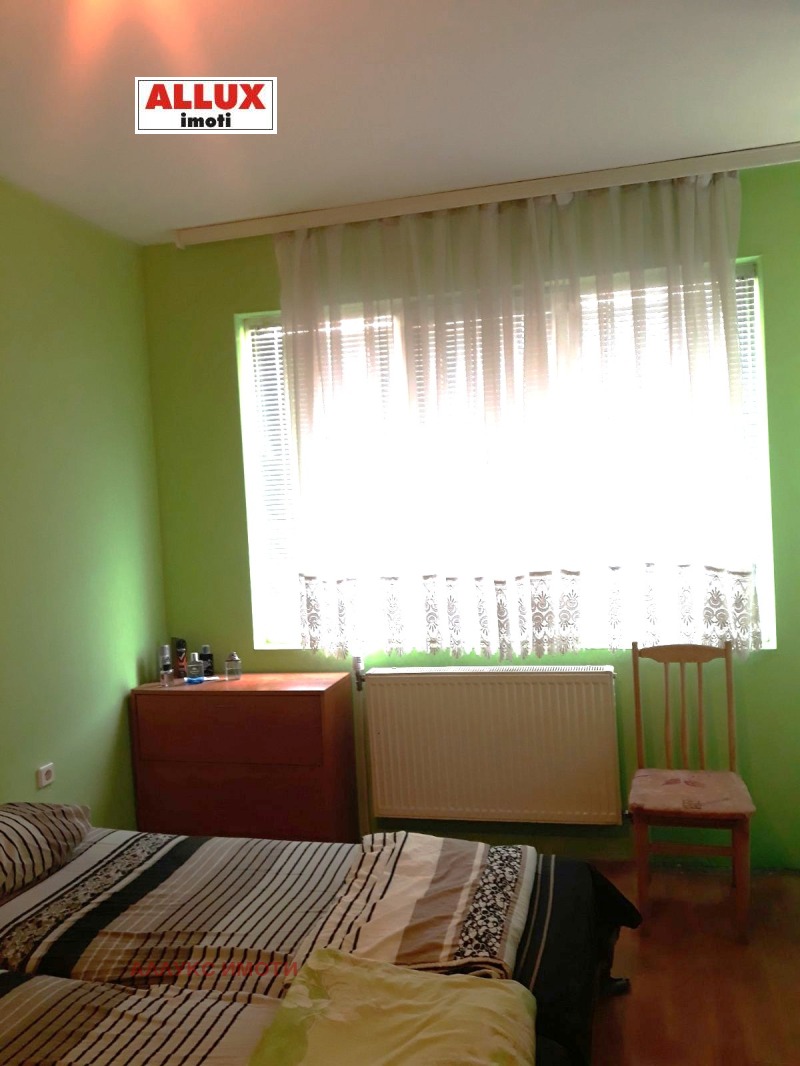 Издаје се  1 спаваћа соба Русе , Вазраждане , 60 м2 | 99254343 - слика [3]