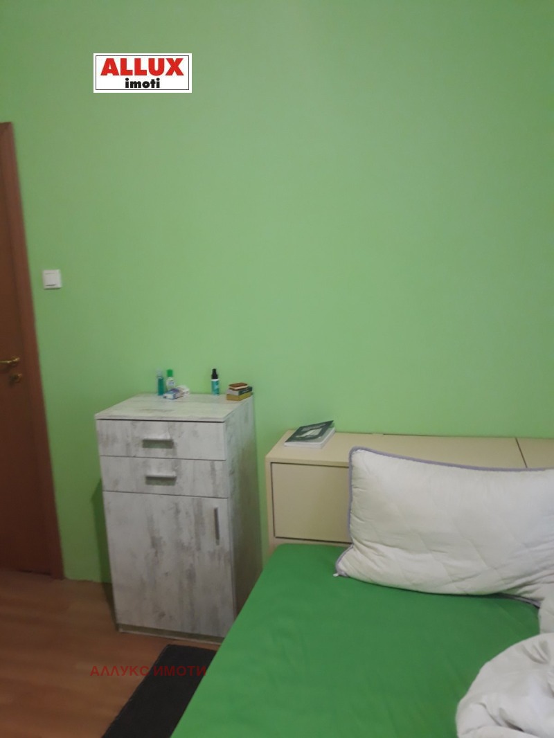 Издаје се  1 спаваћа соба Русе , Вазраждане , 60 м2 | 99254343 - слика [8]
