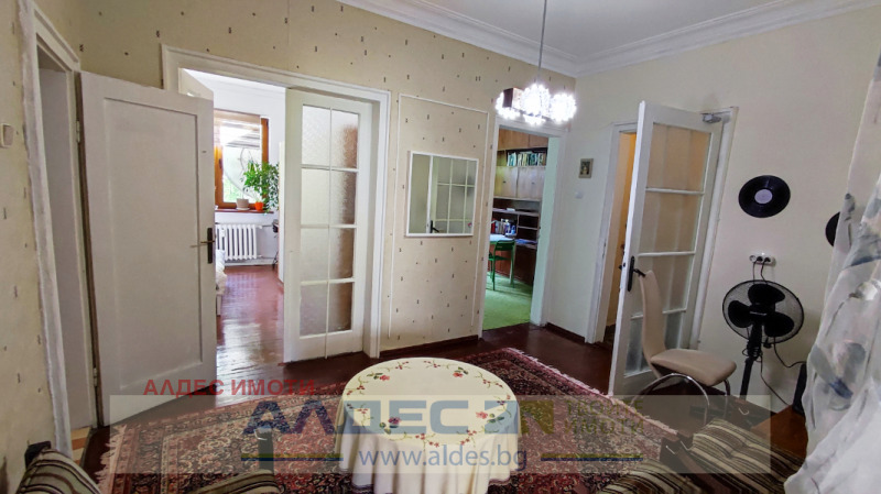 Под наем 3-СТАЕН, град София, Център • 900 € / 1760.25 лв. • 62518925 1