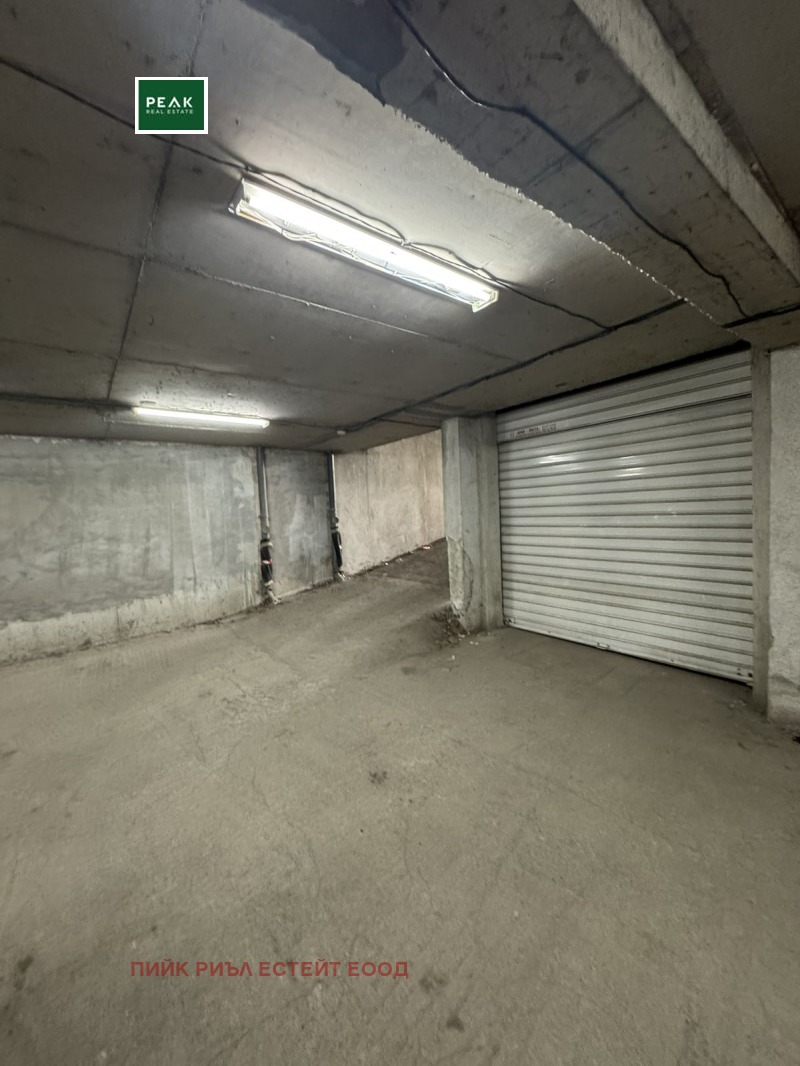 Te huur  Parkeerplaats Sofia , Ljulin 8 , 16 m² | 25947070