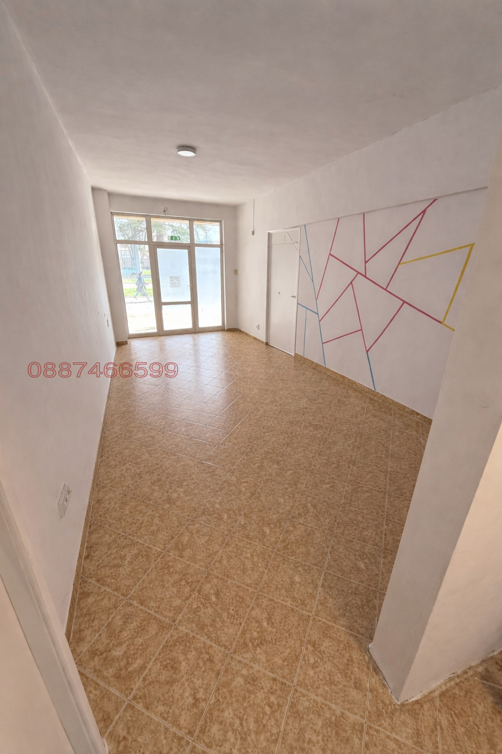 Дава под наем МАГАЗИН, гр. Перник, Изток, снимка 3 - Магазини - 54269844