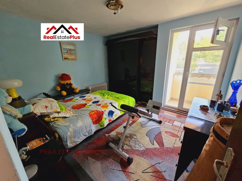 Дава под наем ЕТАЖ ОТ КЪЩА, гр. Плевен, 9-ти квартал, снимка 9 - Етаж от къща - 53336126