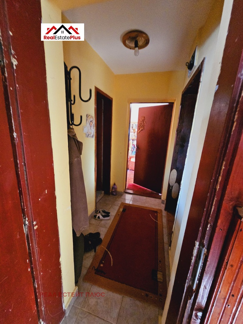 Дава под наем ЕТАЖ ОТ КЪЩА, гр. Плевен, 9-ти квартал, снимка 7 - Етаж от къща - 53336126