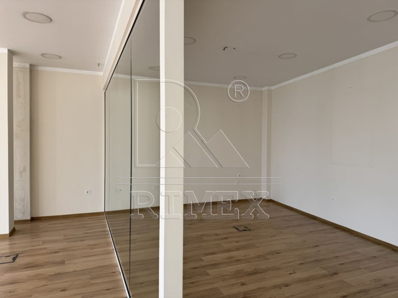 Til leje  Butik Plovdiv , Tsentar , 280 kvm | 52295249 - billede [5]