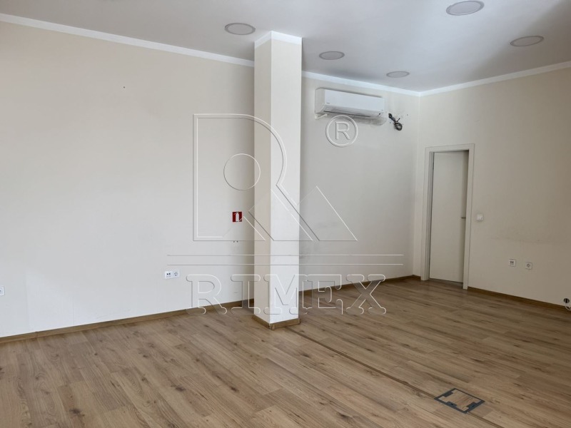 Til leje  Butik Plovdiv , Tsentar , 280 kvm | 52295249 - billede [8]
