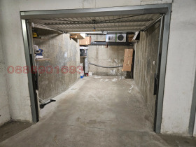 Garage Geo Milev, Sofia 7