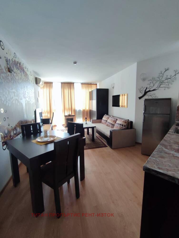 Дава под наем 2-СТАЕН, гр. Бургас, Сарафово, снимка 3 - Апартаменти - 52273155